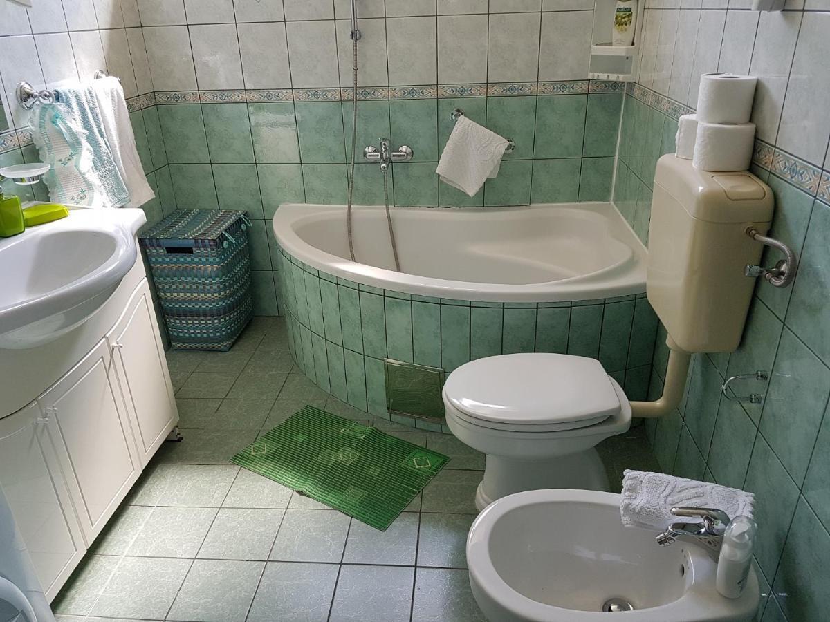 Iskra Apartman *